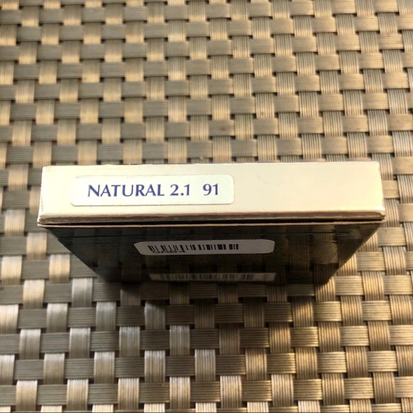 Estēe Lauder Compact Disc Eyeshadow, Natural 2.1 - Picture 5 of 6